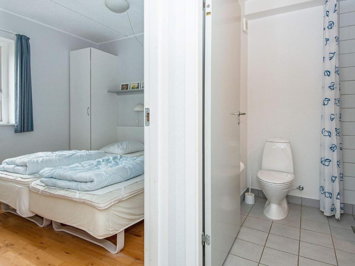 6 Person Holiday Home In H Jer Højer Esterno foto